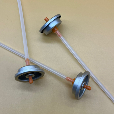 acheter Valve de pulvérisation de peinture concentrée sur les détails pour la restauration du boisage avec brume douce fabrication en ligne