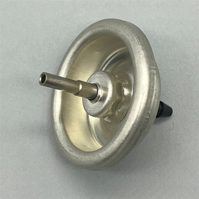Valve de pulvérisation d'aérosol pour le remplissage de gaz plus léger