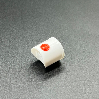 Une valve d'aérosol à pulvérisation d'un pouce de peinture masculine idéale pour la distribution de projets artistiques