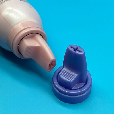 Distributeur de mousse capillaire aérosol certifié à l'épreuve des enfants pour les foyers familiaux, avec actionneur à pousser et tourner et scellé inviolable