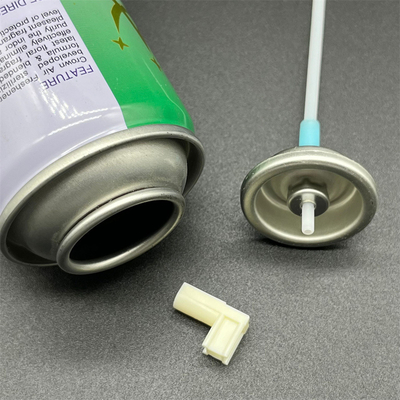 Une soupape de mesure de base en plastique d'un pouce. Contrôle de précision pour la distribution de liquide.