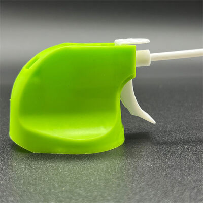 Pistolet à pulvérisation de déclenchement pour les canettes d'aérosol destinées aux soins de la voiture et aux applications industrielles