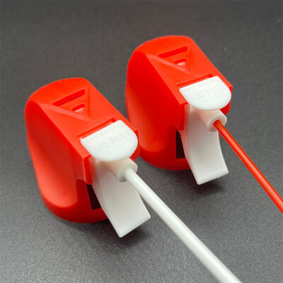 Pistolet pulvérisateur polyvalent pour le nettoyage et l'entretien de multiples surfaces