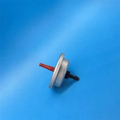 Accessoire universel de remplissage de l'allumeur à gaz de butane Valve aérosol de remplissage pour les allumeurs de butane Fiable et facile à utiliser