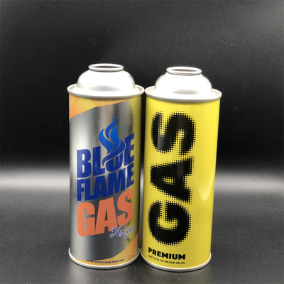 Une cuisinière à gaz compacte - une source essentielle de carburant pour cuisiner à l'extérieur