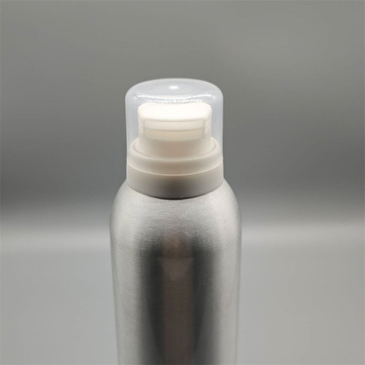 Valve de précision pour pulvérisation de mousse peut couler de façon cohérente