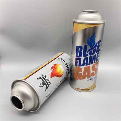 Boîte d'étain de butane portable pour le camping et la cuisine en plein air. Une solution de carburant très efficace.