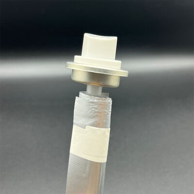 Capuchon de valve de vaporisateur au poivre femelle compact avec mécanisme de verrouillage sécurisé