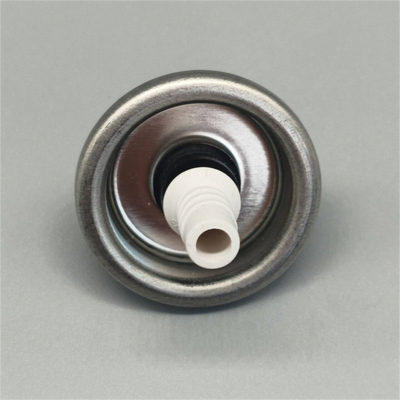 Valve compacte de distribution de mousse pour les toilettes de voyage avec caractéristique anti-fuite
