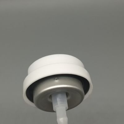 Valve aérosol à libération totale pour les préparations antibactériennes et déodorantes