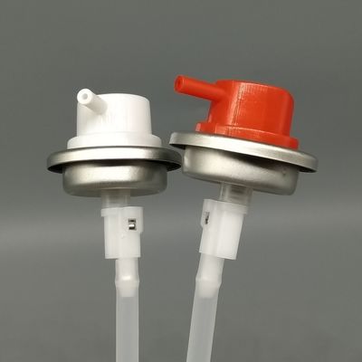 Valve aérosol multi-directionnelle pour les pulvérisateurs de soins et d'entretien des voitures