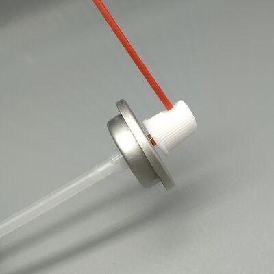 Drainage et soupape de nettoyage du carburateur de style OEM pour la restauration de tracteurs vintage avec une esthétique correcte pour la période