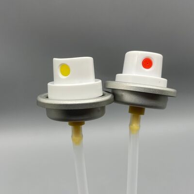 Valve aérosol pour brillance capillaire pour sprays brillants et produits à base d'huile conditionnante