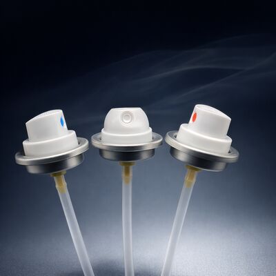 Valve aérosol à brumisation fine améliorée pour diffuseurs d'ambiance à large portée